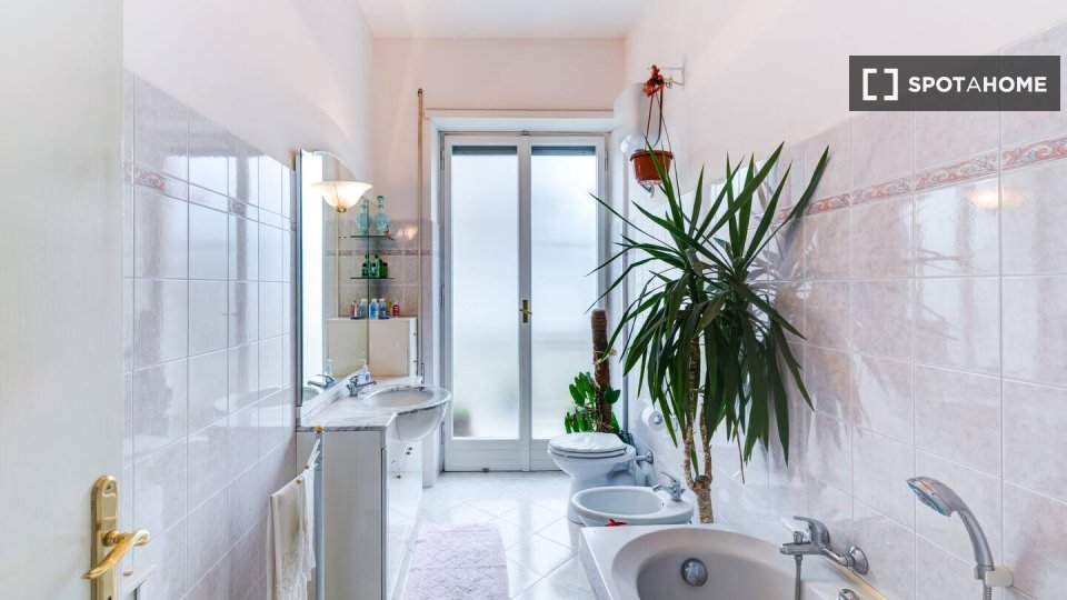 Double room Rome, 2 beds, 180m² — photo 7