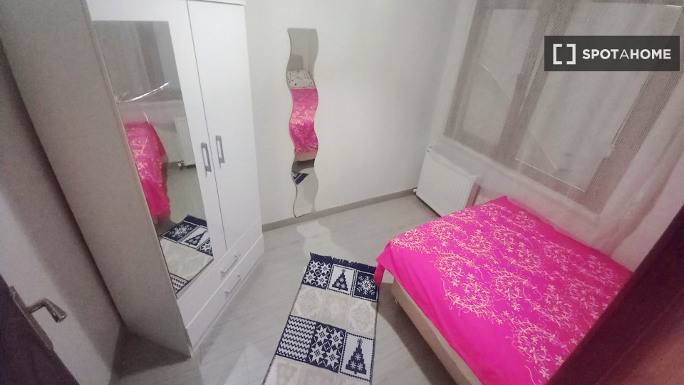 Double room Istanbul, 4 beds — photo 20