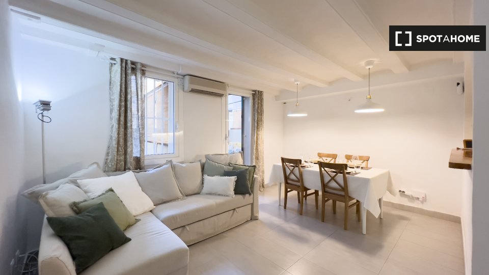 Apartment Barcelona, 2 beds, 80m² — photo 13