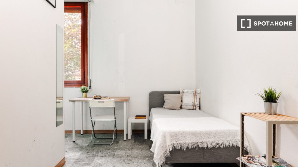 Double room Bologna, 11 beds — photo 14