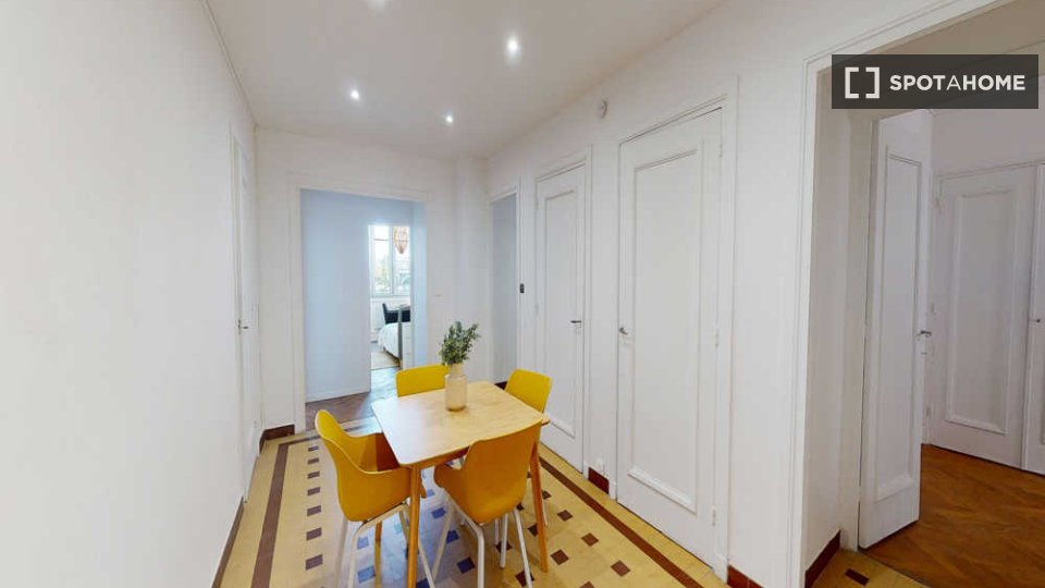 Double room Lyon, 4 beds, 130m² — photo 7