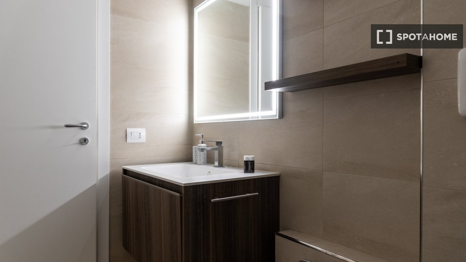 Apartment Milan, 1 bed, 55m² — photo 17