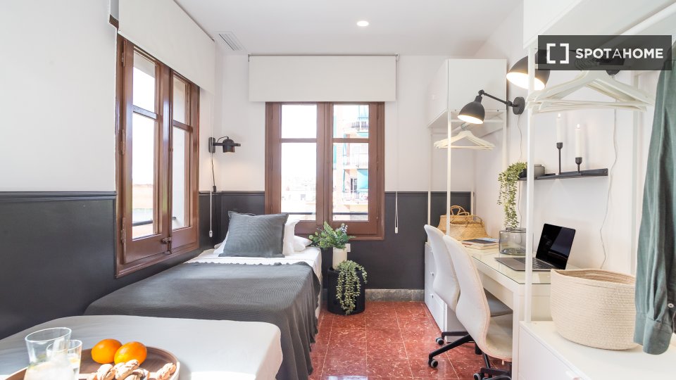 Double room Barcelona, 16 beds, 380m² — photo 14