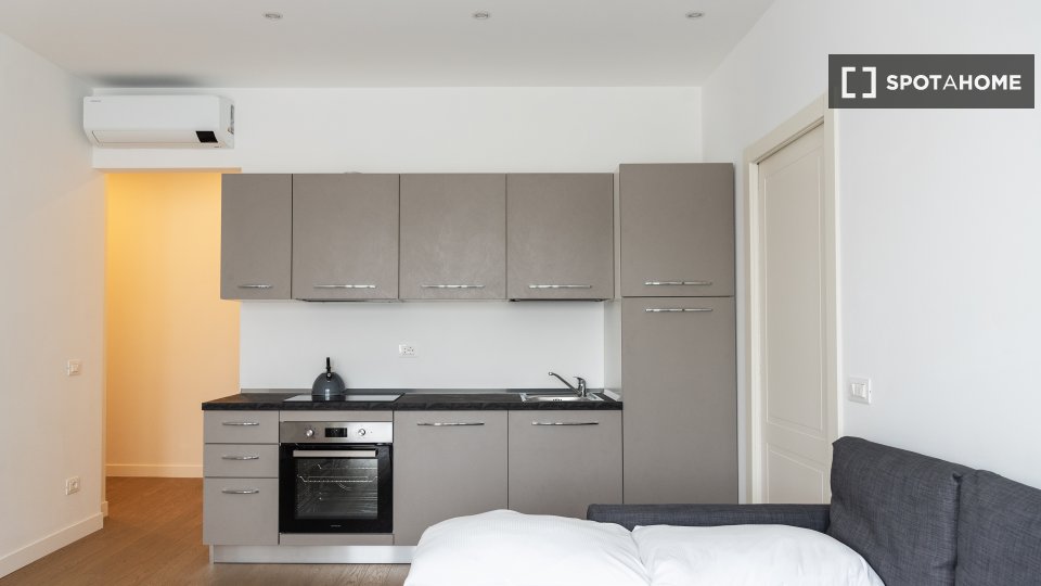Apartment Milan, 1 bed, 59m² — photo 19