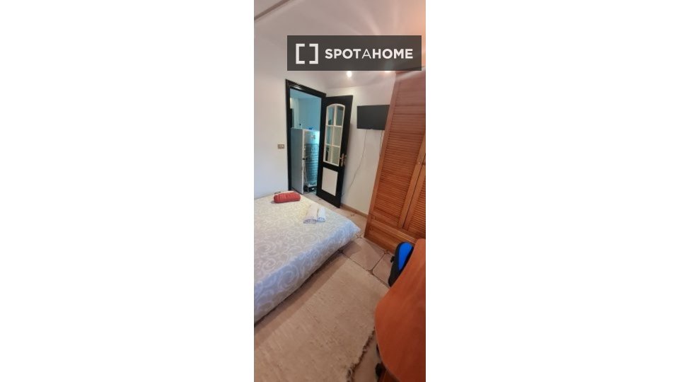 Double room Vigo, 2 beds, 60m² — photo 13