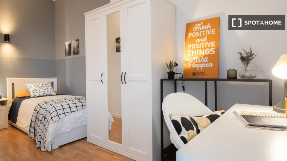 Double room Turin, 4 beds — photo 19