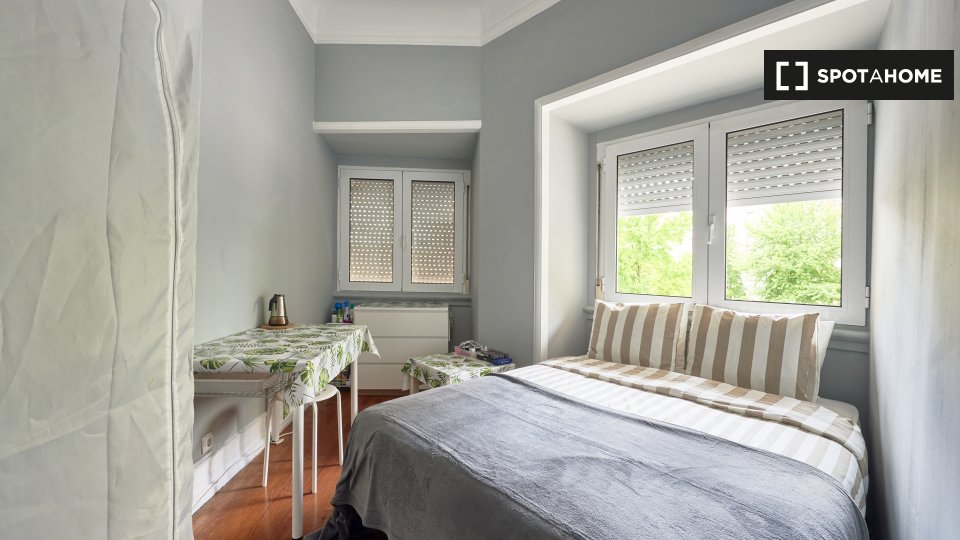 Double room Lisbon, 8 beds — photo 1