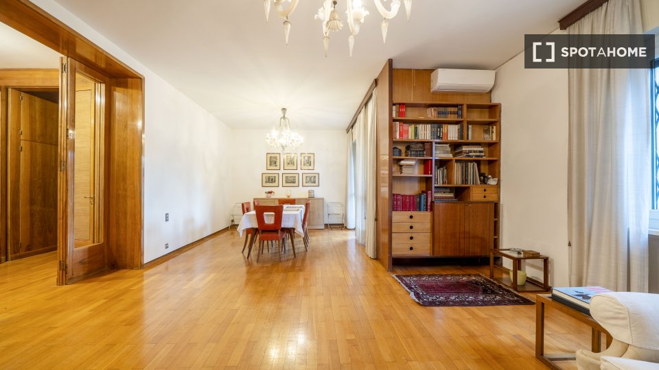 Apartment Milan, 4 beds, 184m² — photo 9