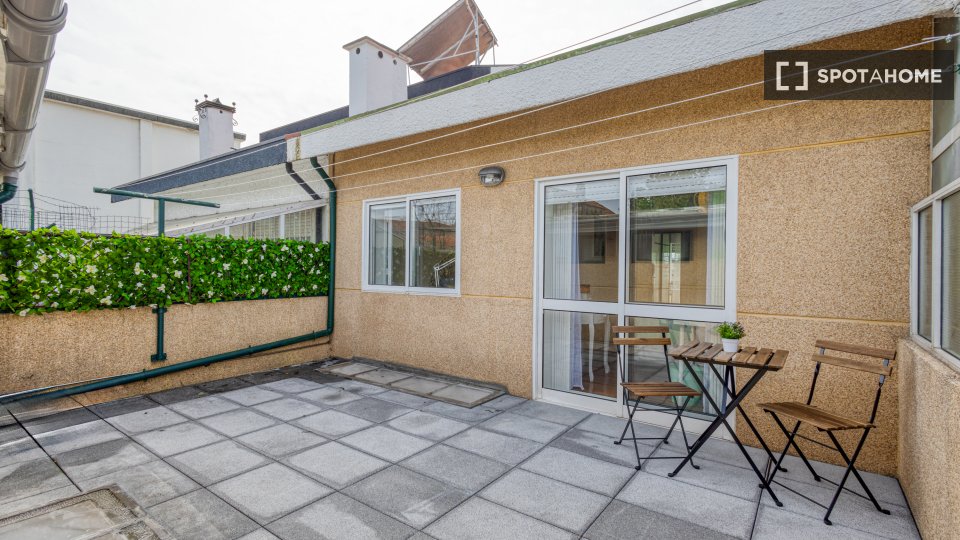 Double room Porto, 3 beds, 149m² — photo 16