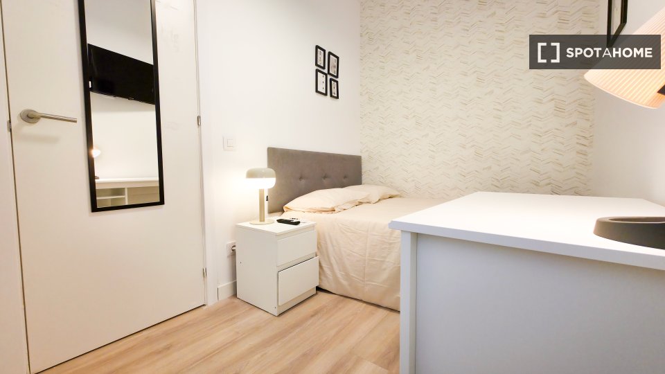 Camera doppia Madrid, 2 camere — foto 4