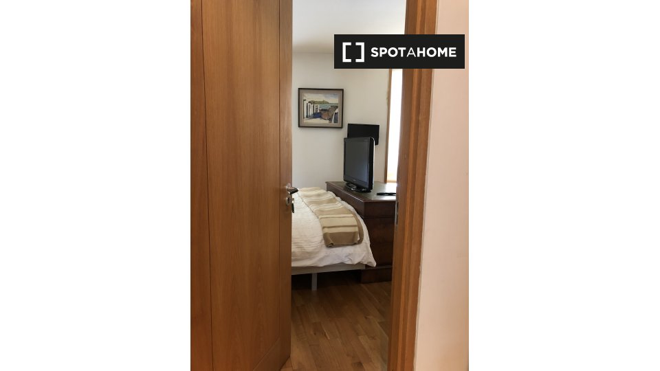 Double room Dublin, 2 beds, 1100m² — photo 2