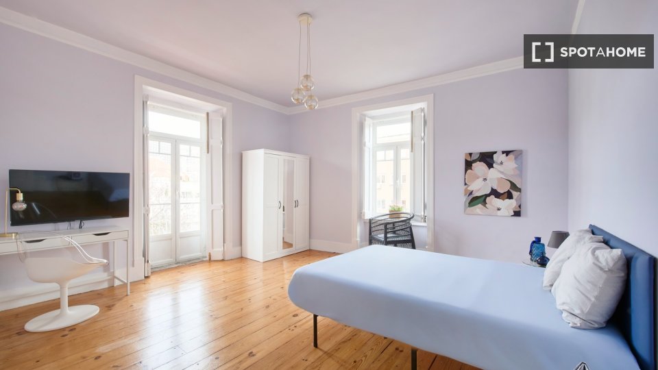 Double room Lisbon, 8 beds — photo 41