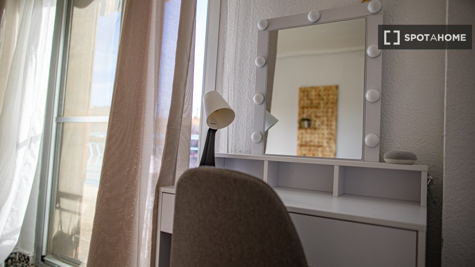 Double room Valencia, 4 beds, 140m² — photo 9