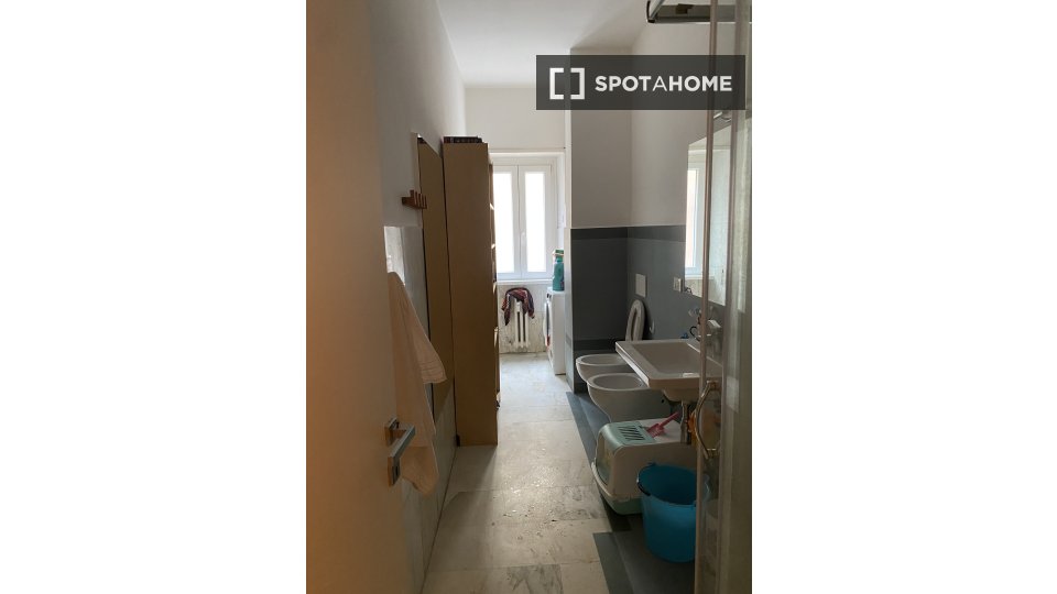 Double room Rome, 2 beds, 70m² — photo 12