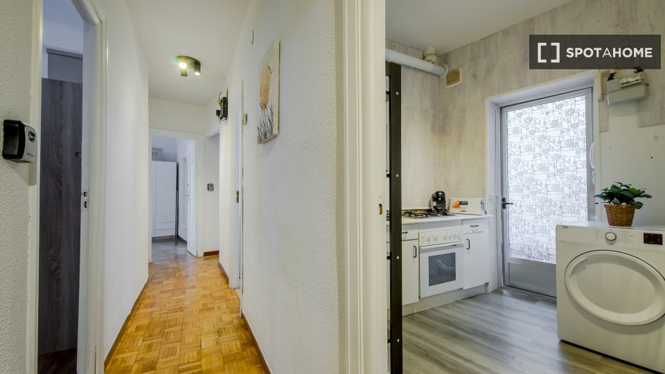 Double room Madrid, 4 beds, 120m² — photo 16