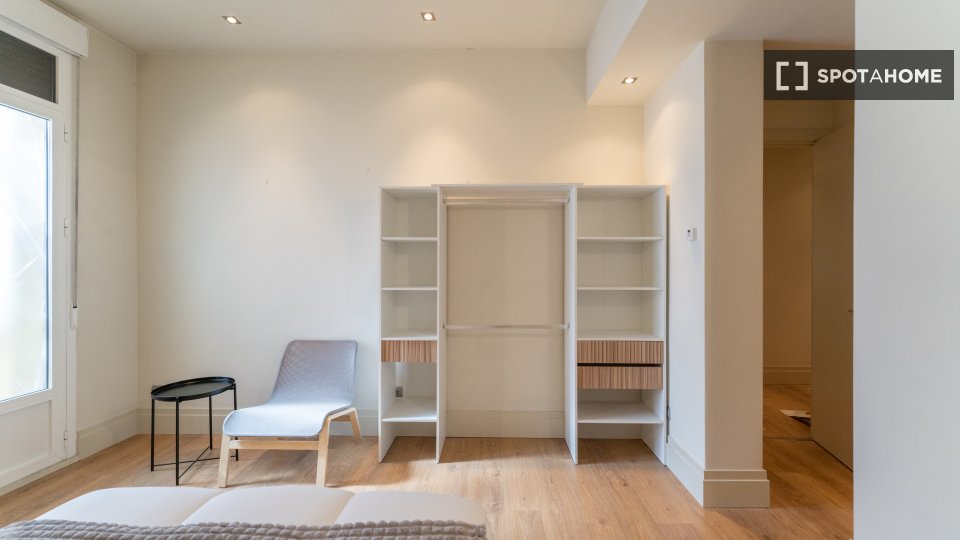 Double room Madrid, 6 beds — photo 18
