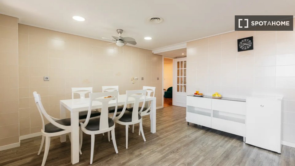 Double room Valencia, 6 beds — photo 19