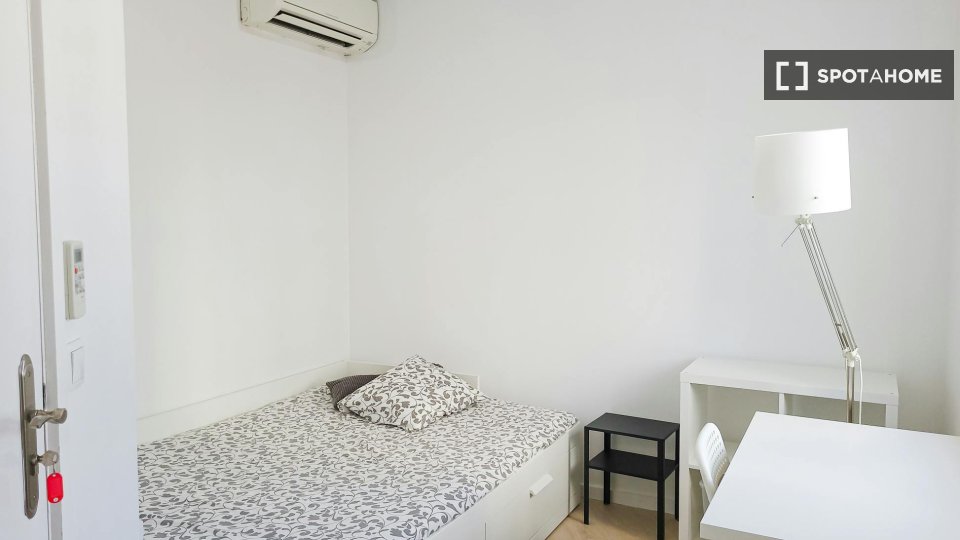 Double room Porto, 20 beds — photo 18