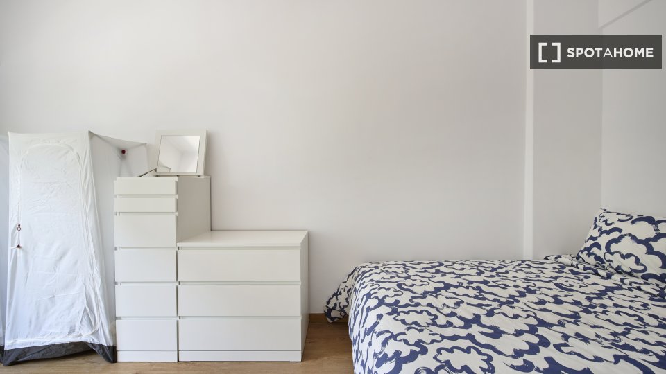 Double room Lisbon, 7 beds — photo 9