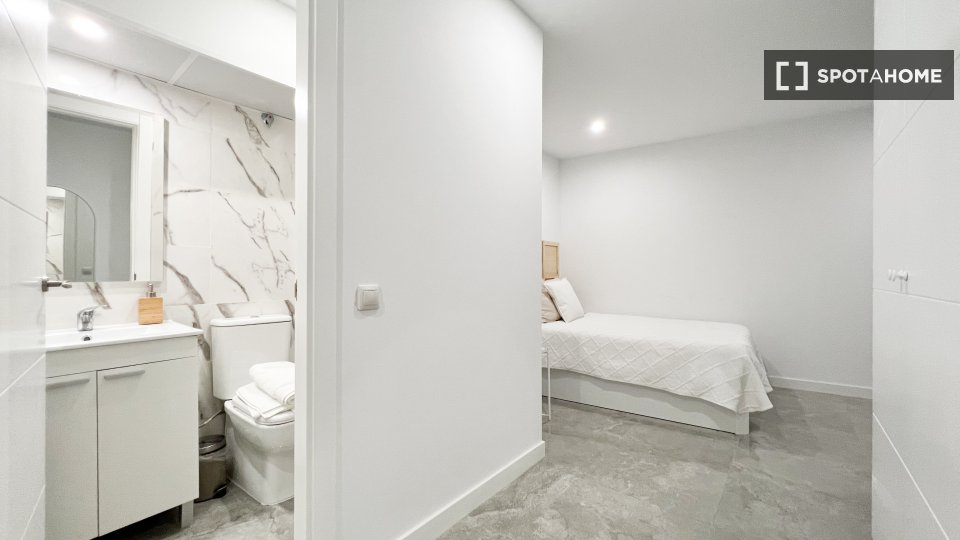 Apartment Madrid, 1 bed — photo 6