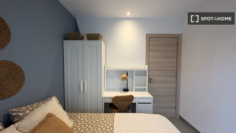 Double room Barcelona, 4 beds, 90m² — photo 19