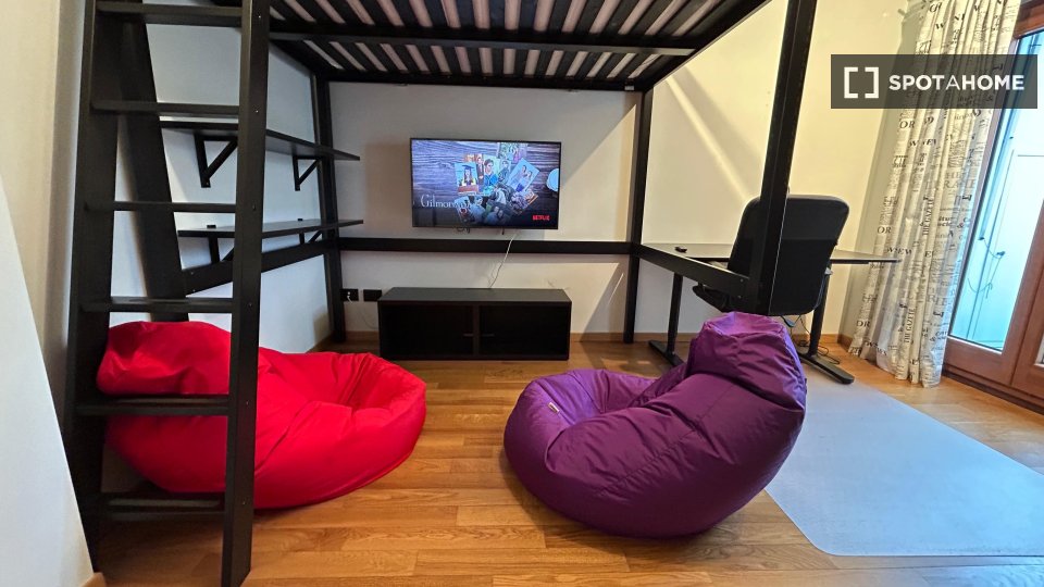 Double room Milan, 4 beds, 260m² — photo 21