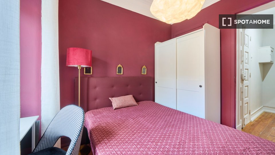 Double room Lisbon, 4 beds — photo 36