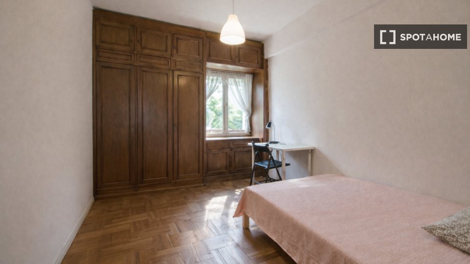 Double room Lisbon, 6 beds — photo 20