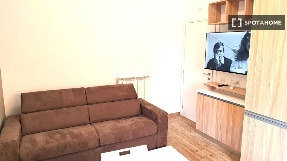 Apartment Rome, 2 beds, 60m² — photo 8