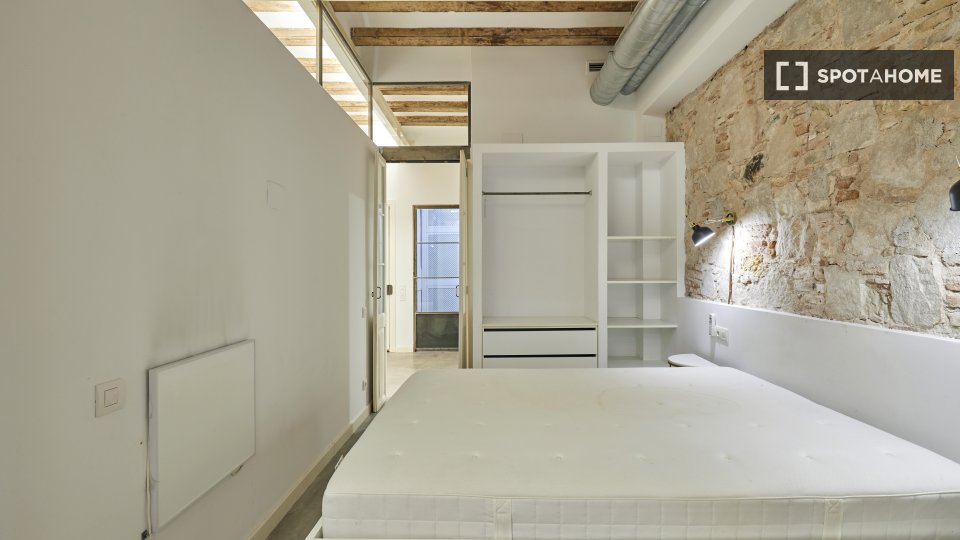 Apartment Barcelona, 1 bed, 83m² — photo 13