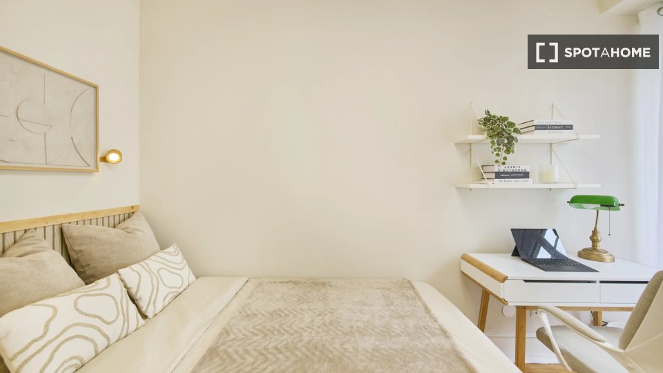 Double room Lisbon, 6 beds — photo 2