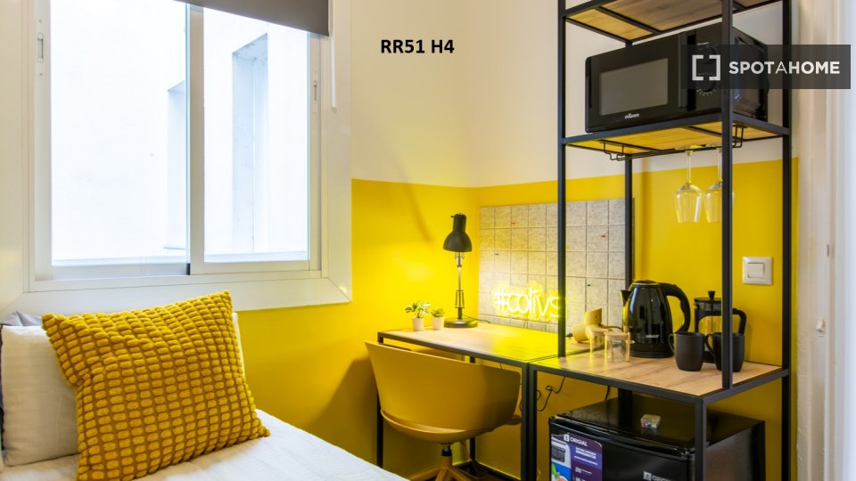 Double room Madrid, 5 beds — photo 4