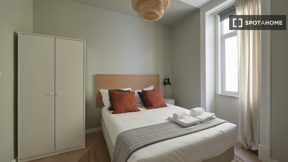 Double room Lisbon, 12 beds — photo 16