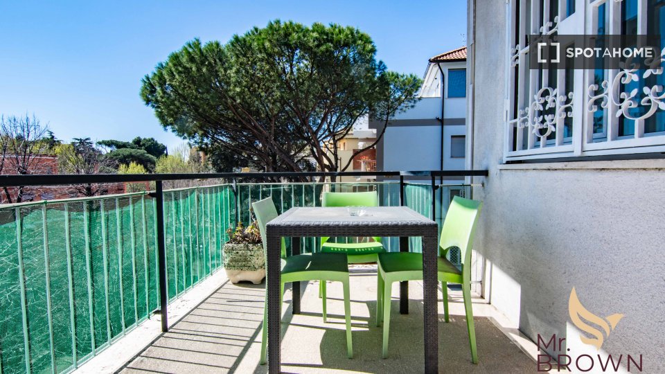 Double room Rome, 5 beds, 140m² — photo 18