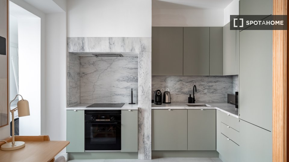 Apartment Lisbon, 2 beds, 70m² — photo 8