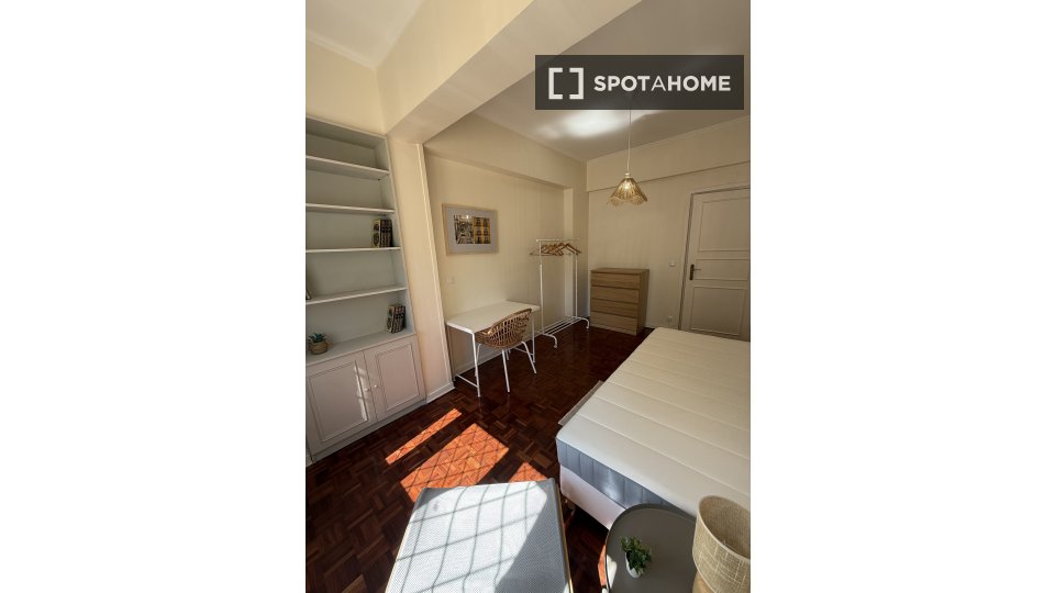 Double room Lisbon, 7 beds, 150m² — photo 16