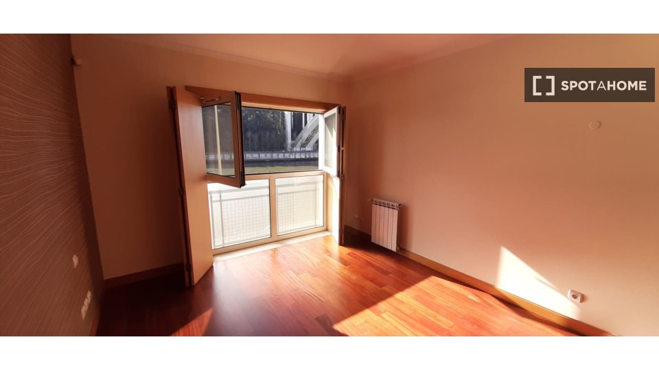 Apartment Porto, 2 beds, 124m² — photo 3