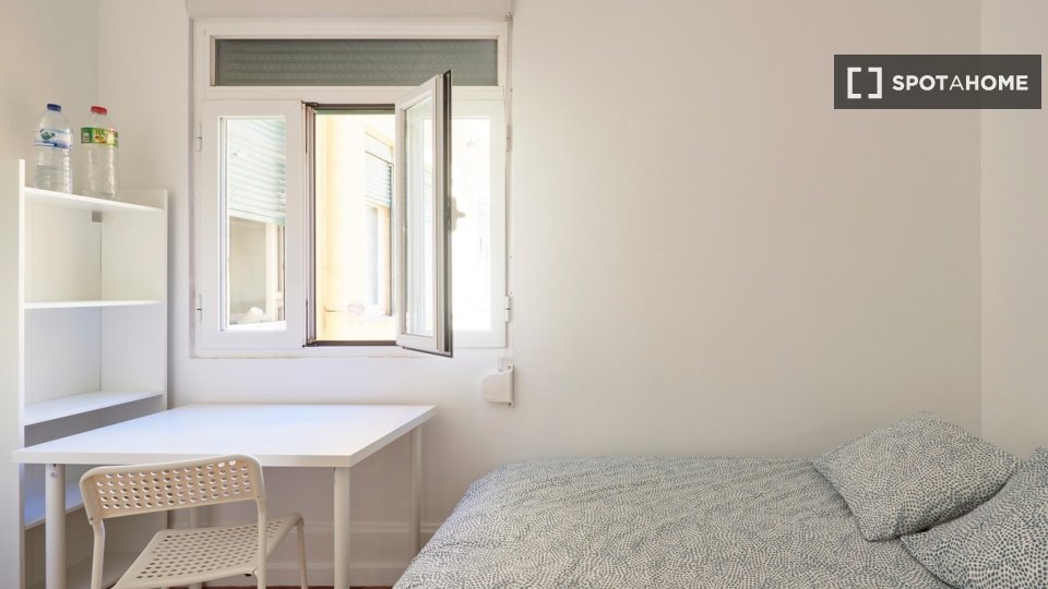 Double room Lisbon, 16 beds — photo 9