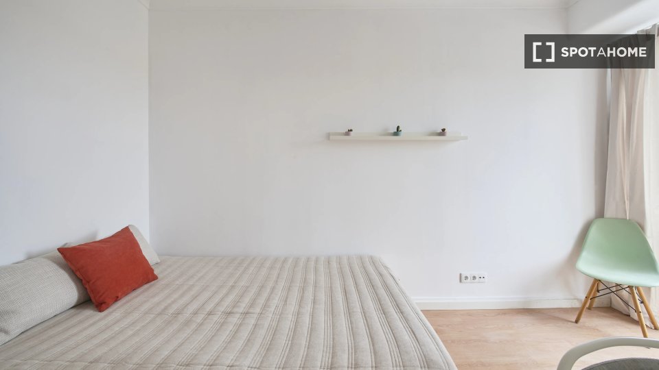Double room Lisbon, 6 beds — photo 2