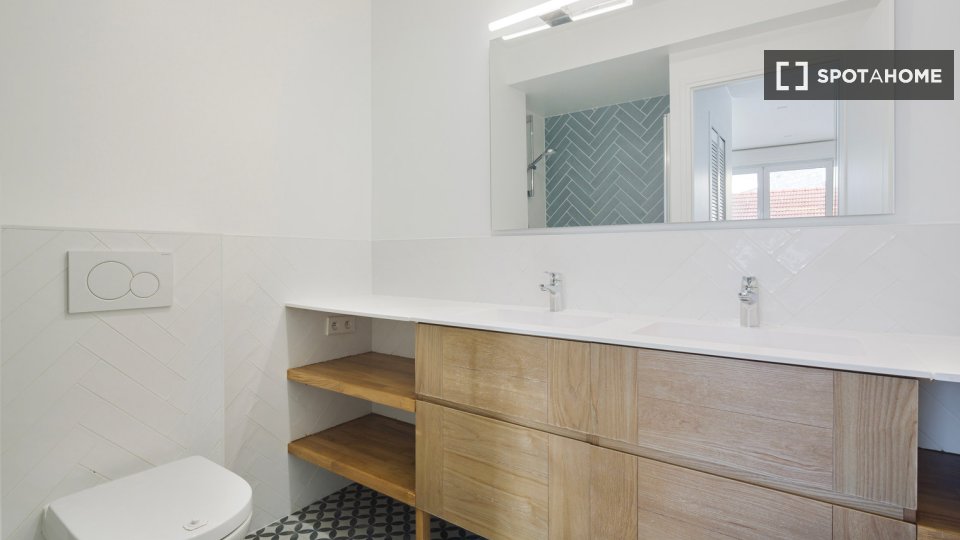 Apartment Paris, 2 beds, 59m² — photo 17