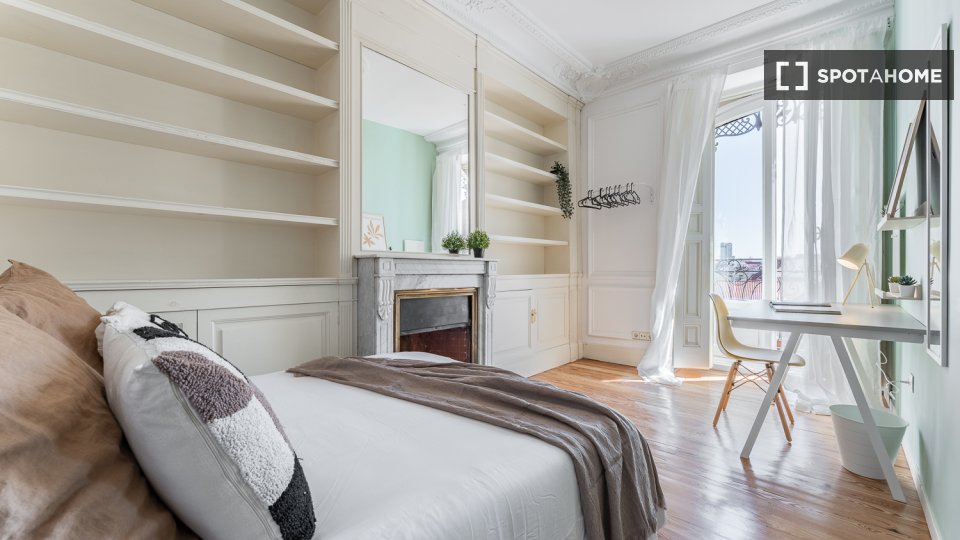 Double room Madrid, 10 beds, 173m² — photo 64