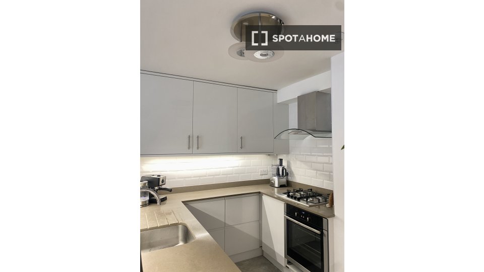 Apartment London, 1 bed — photo 8