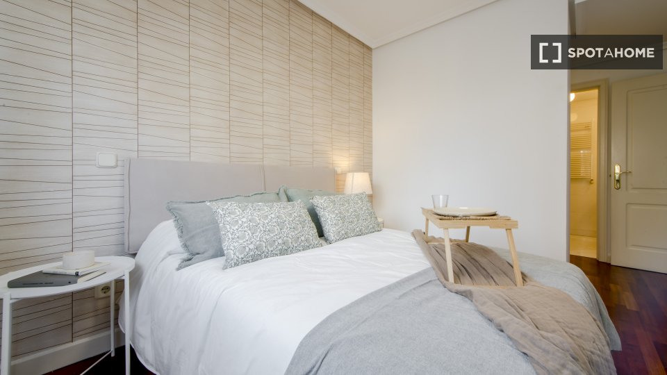 Double room Madrid, 8 beds — photo 12