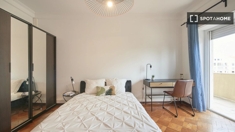 Double room Lisbon, 6 beds — photo 2