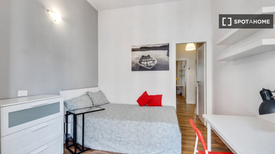 Double room Milan, 4 beds, 102m² — photo 11