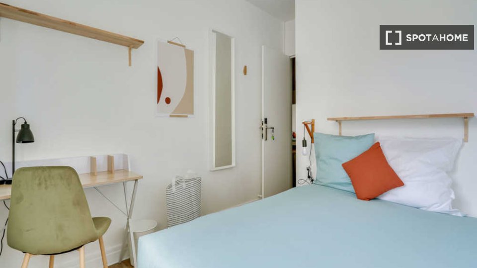 Double room Paris, 5 beds, 130m² — photo 7