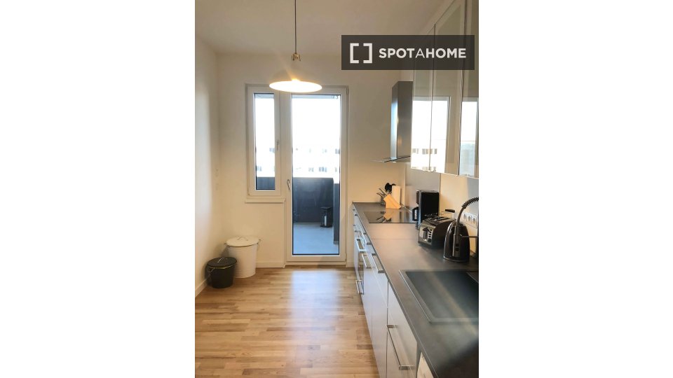 Double room Berlin, 4 beds, 116m² — photo 4