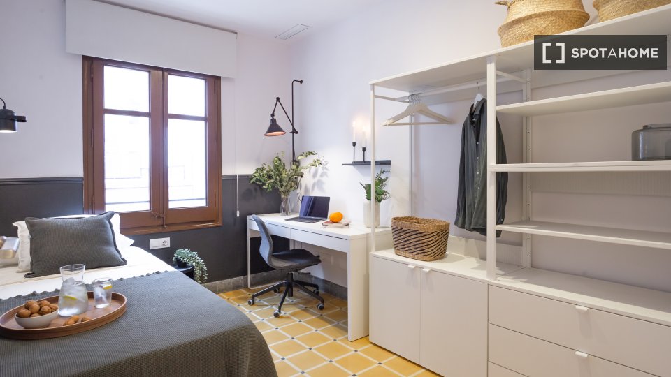 Double room Barcelona, 16 beds, 380m² — photo 7