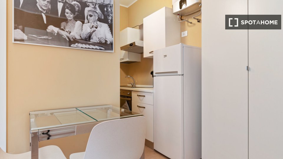 Apartment mono Milan, 23m² — photo 6