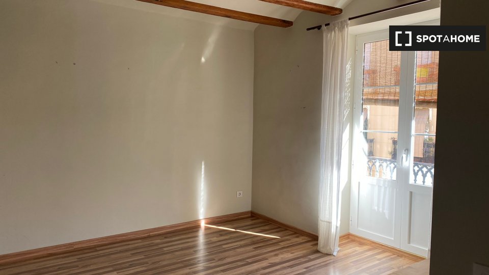 Apartment mono Valencia, 33m² — photo 3
